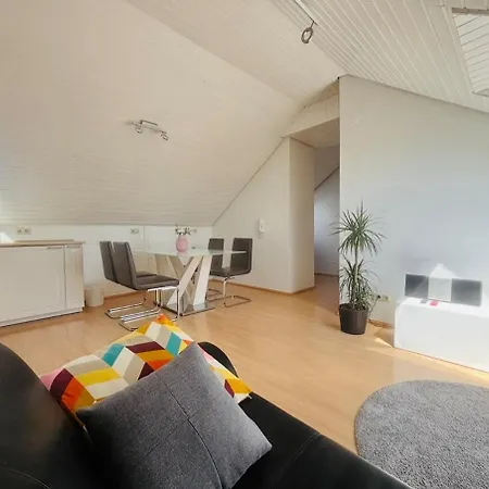 Bright Attic In Frauenland Hubland Near Apartment